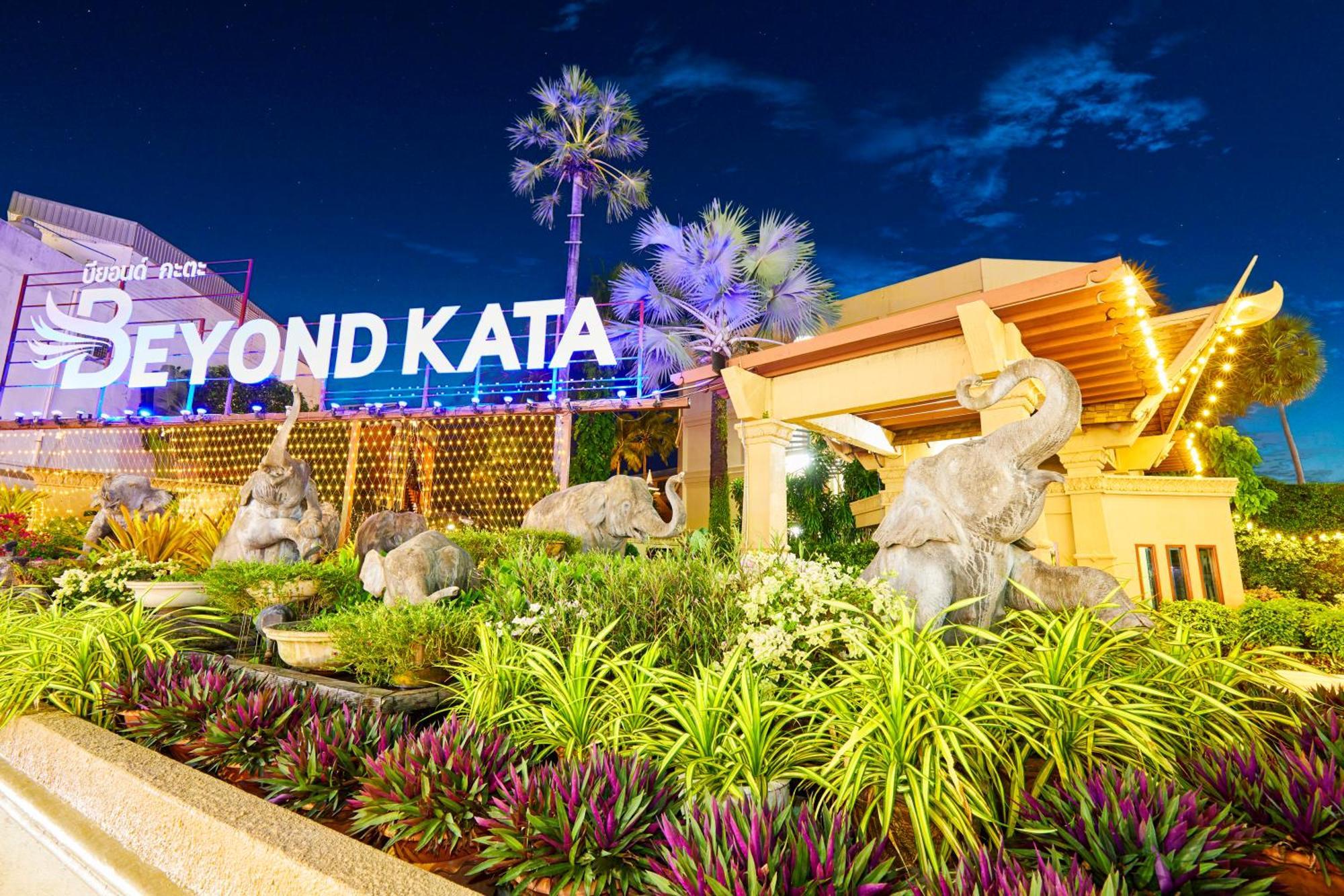 Hotel Beyond Kata Esterno foto